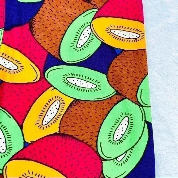 LULAROE High Waisted “Kiwi” Soft Skinny Leggings - Picture 5 of 12